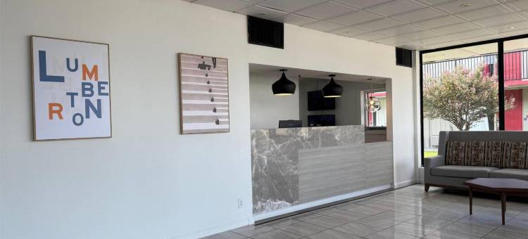 豪华酒店(Travelodge by Wyndham Lumberton)(Travelodge by Wyndham Lumberton)图片