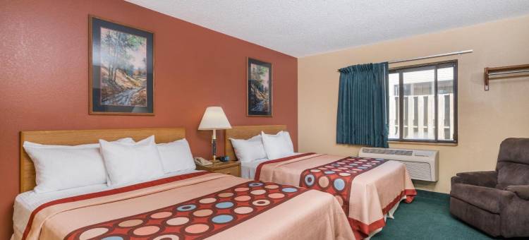 巴克斯特-布雷纳德地区速8酒店(Super 8 by Wyndham Baxter/Brainerd Area)图片