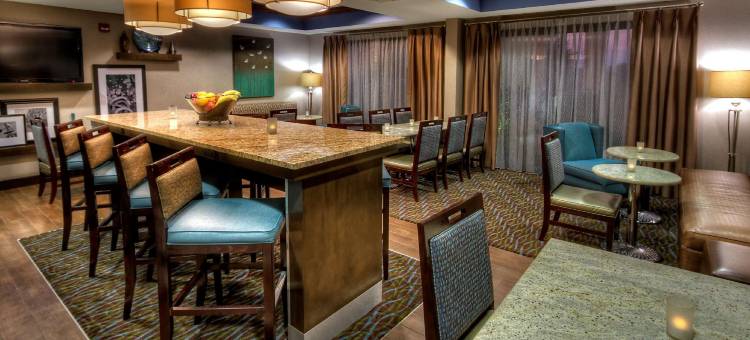 希尔顿欢朋酒店-巴特尔斯维尔(Hampton Inn Bartlesville)图片