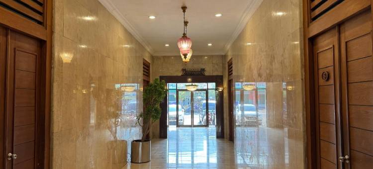 西里邦勃良安酒店(Hotel Priangan)图片