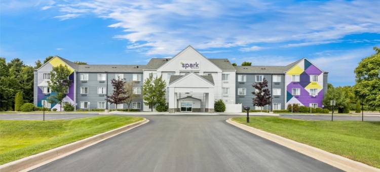 特拉弗斯城Spark酒店(Spark by Hilton Traverse City)图片