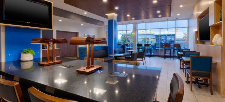 欧克莱尔西I-94智选假日套房酒店(Holiday Inn Express & Suites Eau Claire West I-94)图片