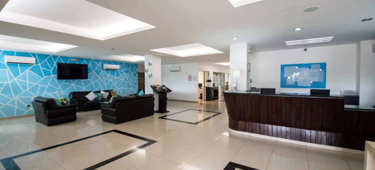Holiday Inn Express 帕拉伊索DOS的博卡斯 by IHG(Holiday Inn Express Paraiso Dos Bocas by IHG)图片