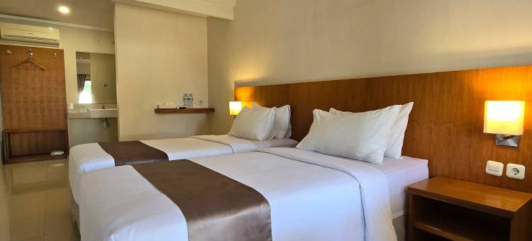 伊赫蒂亚尔苏尔雅酒店(Ikhtiar Surya Hotel)图片