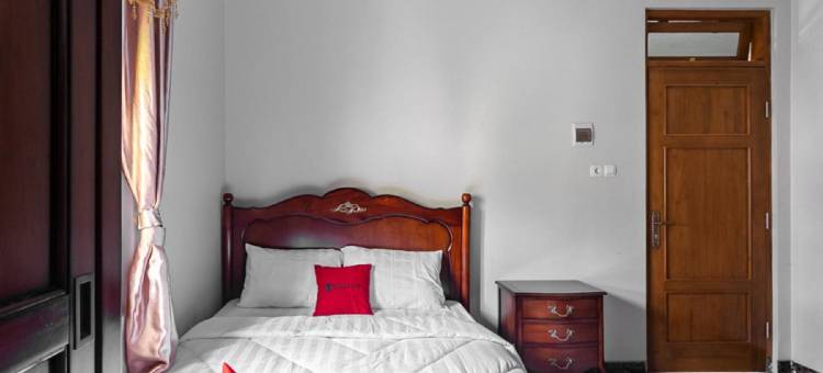 接近Banyumanik收费公路出口的RedDoorz Syariah(RedDoorz Syariah Near Exit Toll Banyumanik Semarang)图片