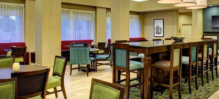 椰子溪欢朋套房酒店(Hampton Inn & Suites Coconut Creek)图片