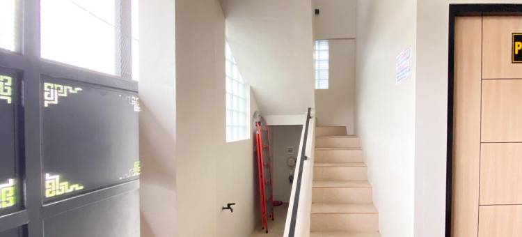 Modern Stay Near Roxy Mall Jember RedPartner图片