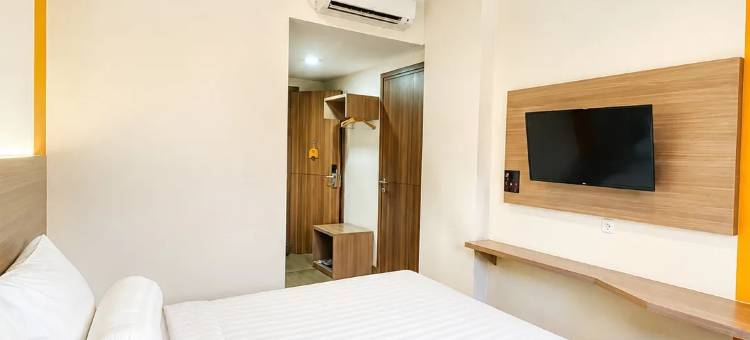 隆阿贡前一酒店(Front One Hotel Tulungagung)图片