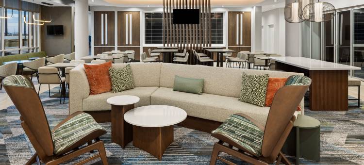 万豪贝滕多夫 Springhill 套房酒店(SpringHill Suites Bettendorf)图片