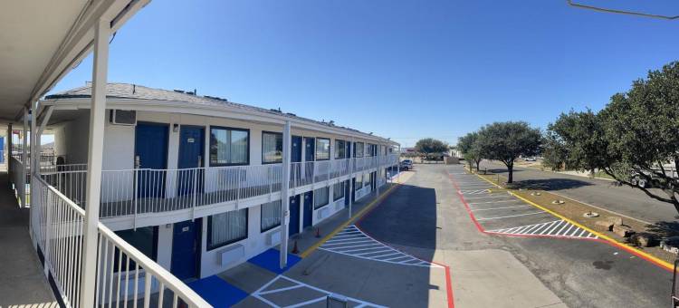 德克萨斯登顿 - 北德克萨斯大学 6 号汽车旅馆(Motel 6 Denton, TX - UNT)图片