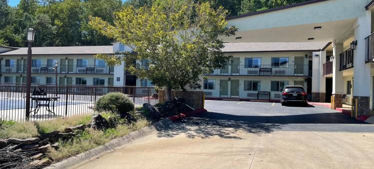 克林顿北品质酒店(Quality Inn Clinton North)图片