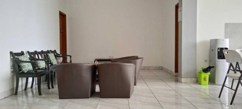 Guest House Pinarak 2 Syariah Near Gor Satria Purwokerto Mitra RedDoorz图片