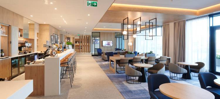 因佛内斯机场万怡酒店(Courtyard Inverness Airport)图片