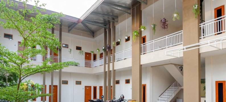 红多兹酒店-近普禾加多穆罕默迪亚大学(RedDoorz Near Universitas Muhammadiyah Purwokerto)图片