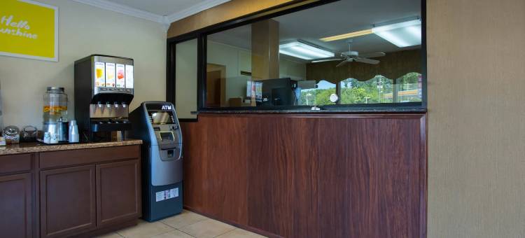 切萨皮克戴斯酒店(Days Inn by Wyndham Chesapeake)图片