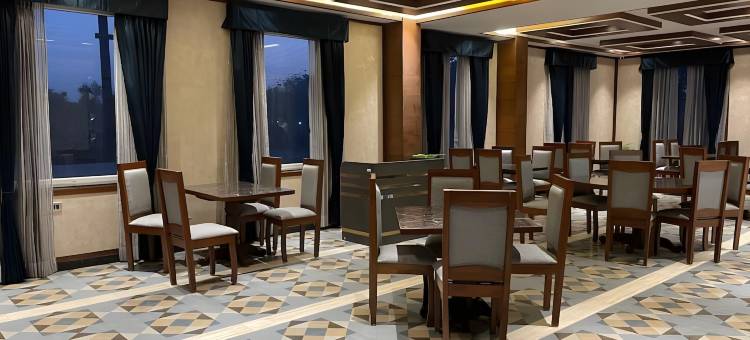 阿格拉尼尔克拉克斯快捷酒店(Neel Clarks Inn Express)图片