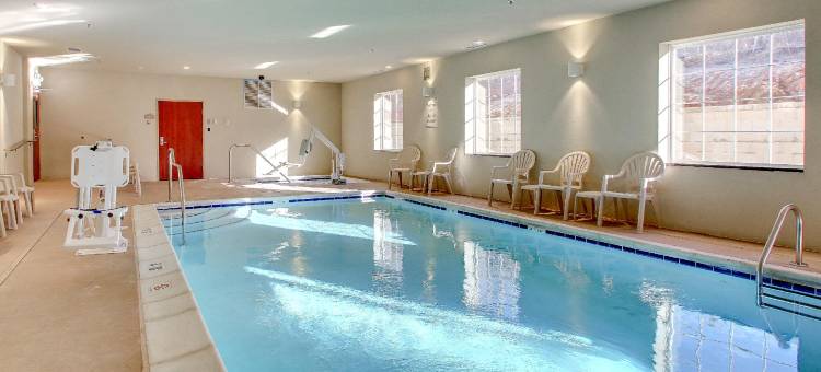 鹅卵石套房酒店 - 塞勒姆(Cobblestone Hotel & Suites - Salem)图片