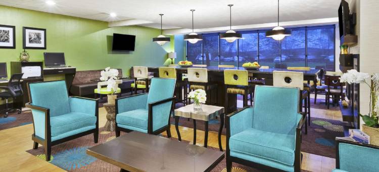 克林顿欢朋酒店(Hampton Inn Clinton)图片