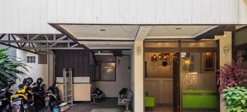 红多兹酒店-近万隆阿伦阿伦2号(RedDoorz Near Alun Alun Bandung 2)图片