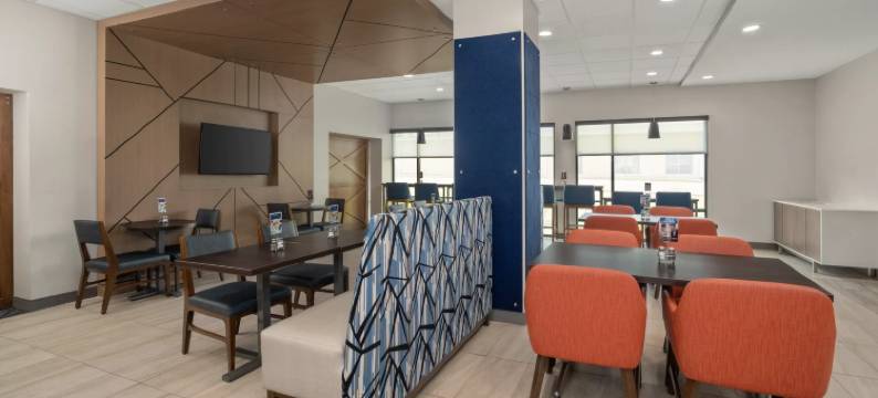 哈蒂斯堡西大学区洲际智选假日酒店(Holiday Inn Express HATTIESBURG WEST – UNIV AREA by IHG)图片