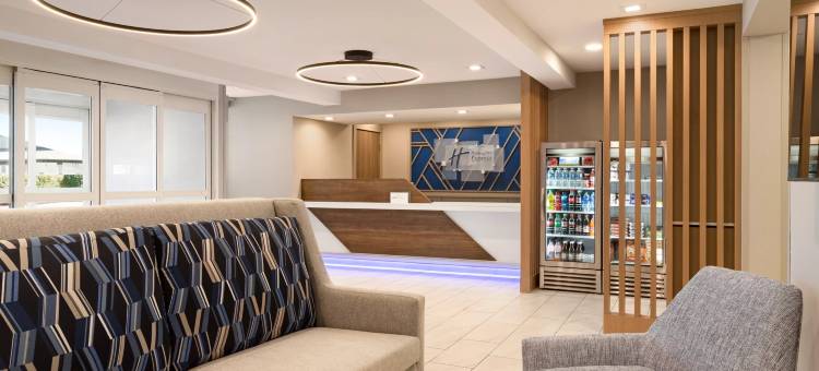 Holiday Inn Express 草地滚球场(Holiday Inn Express Bowling Green)图片