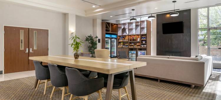 Holiday Inn 路易斯威尔机场南(Holiday Inn Louisville Airport South)图片