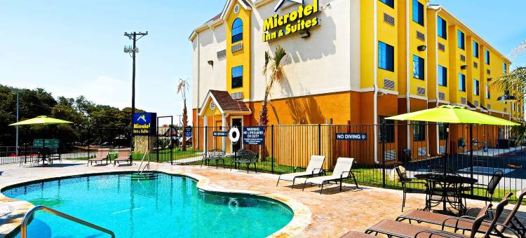纽布朗费尔斯温德姆麦客达套房酒店(Microtel Inn & Suites by Wyndham New Braunfels)图片