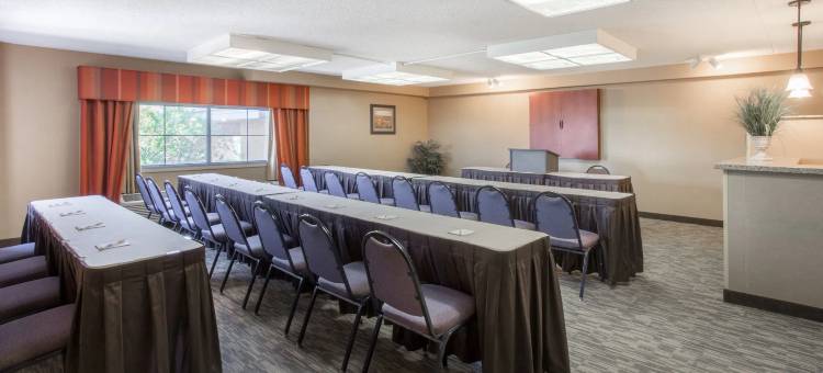 温德姆戴斯酒店及套房-迈措沃凤凰城附近(Days Inn & Suites by Wyndham Mesa Near Phoenix)图片