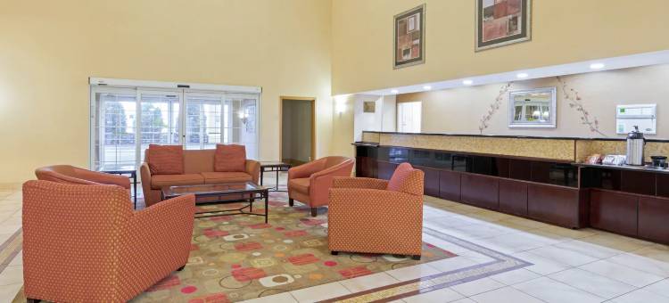 斯蒂尔沃特大学区拉昆塔温德姆套房酒店(La Quinta Inn & Suites by Wyndham Stillwater-University Area)图片