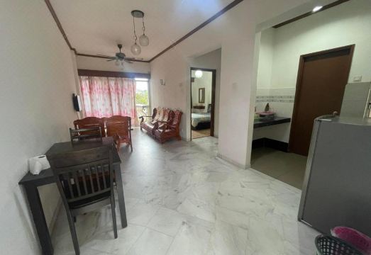 Cuti Cuti Apartment Glory Beach Hotel Overview