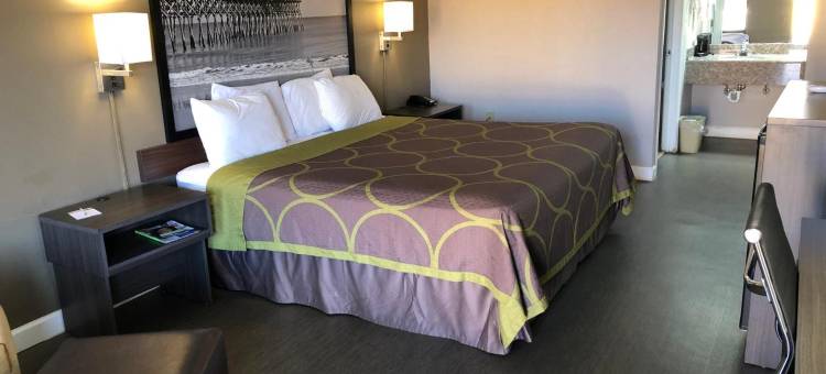 奥兰治堡温德姆速8酒店(Super 8 by Wyndham Orangeburg)图片