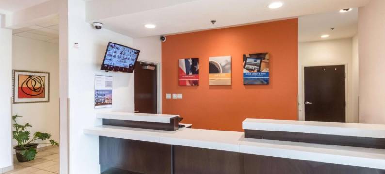 德克萨斯拉雷多 - 机场 6 号汽车旅馆(Motel 6 Laredo, TX - Airport)图片