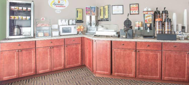 比弗大坝速8酒店(Super 8 by Wyndham Beaver DAM)图片