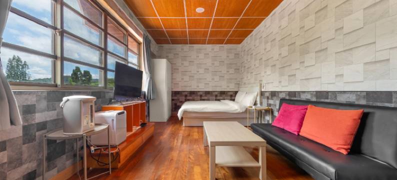 伴山邀民宿图片