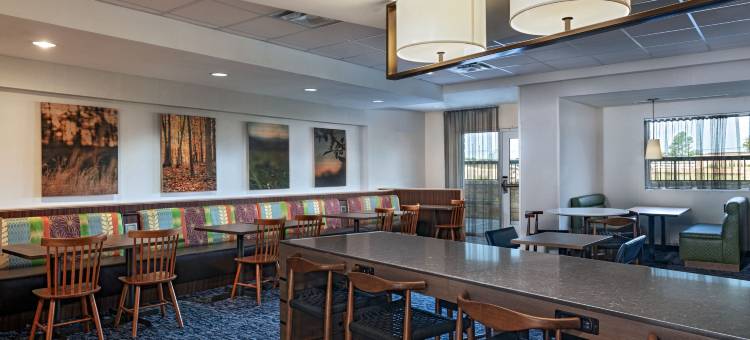 Fairfield Inn & Suites Fredericksburg图片