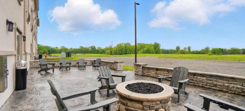 鹅卵石酒店及套房-伊顿(Cobblestone Hotel & Suites - Eaton)图片