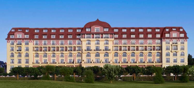 多维尔皇家巴里亚酒店(Hôtel Barrière Le Royal Deauville)图片