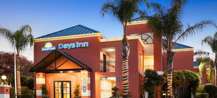 康科德戴斯酒店(Days Inn by Wyndham Concord)图片