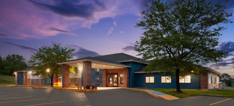 里兹堡温德姆阿美瑞辛酒店(AmericInn by Wyndham Reedsburg)图片