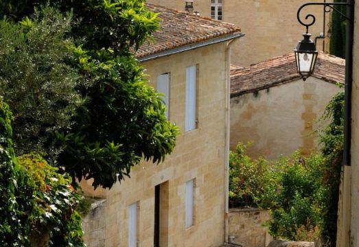 Clos 1906 Hotel Overview