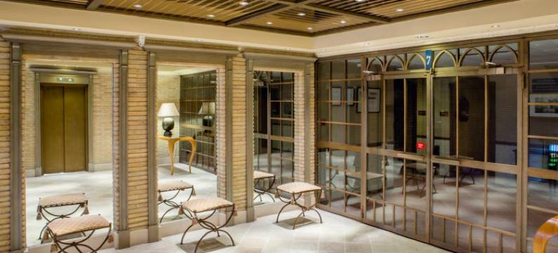 帕拉福克斯酒店(Hotel Palafox)图片