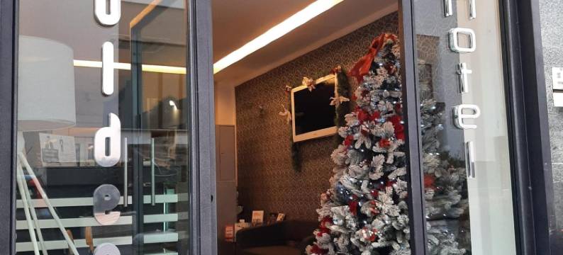 黄金酒店(Golden Hotel)图片