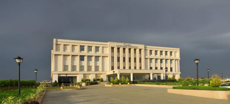 德拉敦塞弗特萨诺瓦高级酒店(Seyfert Sarovar Premiere Dehradun)图片