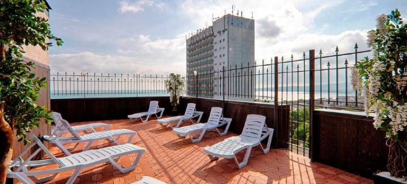 加利福尼亚酒店(Kaliforniya Hotel)图片