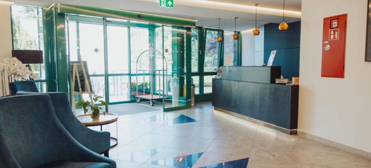 四季公园酒店库隆斯博恩(Parkhotel IV Jahreszeiten Kühlungsborn)图片