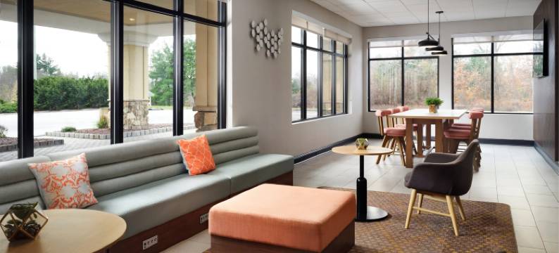 Holiday Inn & Suites 马尔伯勒by IHG(Holiday Inn & Suites Marlborough by IHG)图片