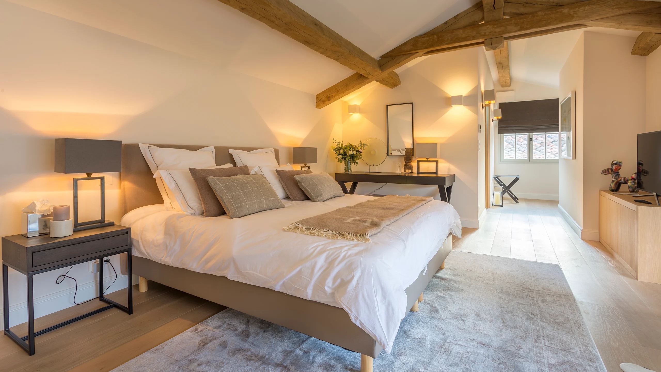 Mougins Luxury RetreatsOver view