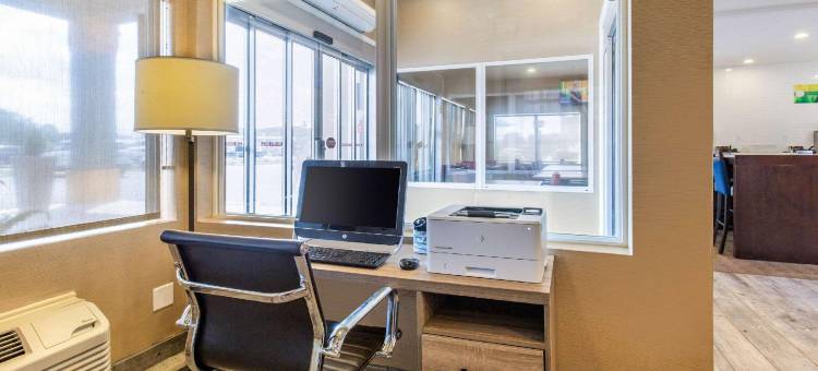 乔治城-西福德凯艺套房酒店(Quality Inn & Suites Georgetown - Seaford)图片