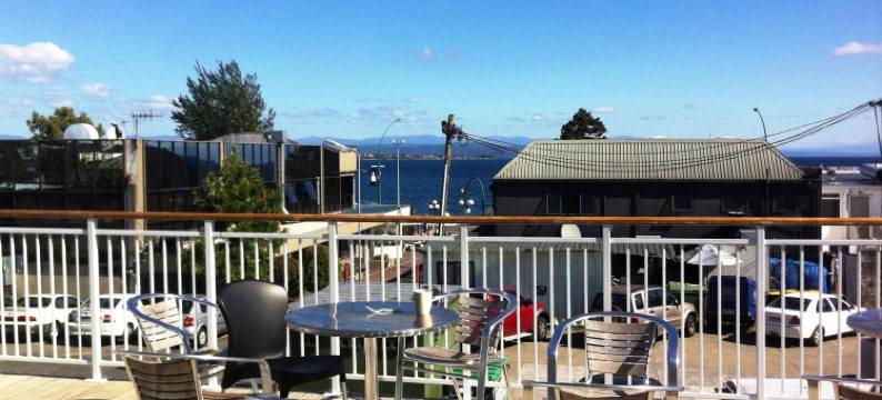 位于湖边的旅舍(Based by the Lake)图片