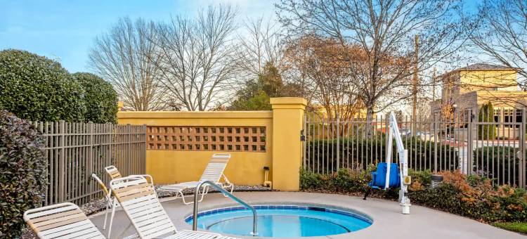 温斯顿塞勒姆拉昆塔温德姆套房酒店(La Quinta Inn & Suites by Wyndham Winston-Salem)图片